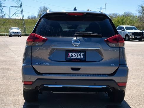 Used 2019 Nissan Rogue SL image 6