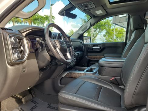 Used 2021 GMC Sierra 1500 Denali w/ Denali Ultimate Package AWD/4WD image 9