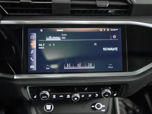 Certified 2024 Audi Q3 2.0T Premium image 19