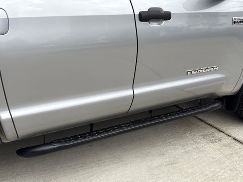 Used 2017 Toyota Tundra SR5 image 11