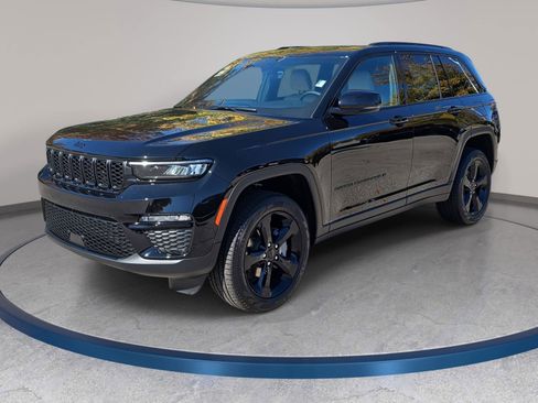 New 2025 Jeep Grand Cherokee Limited w/ Black Appearance Package RWD image 1