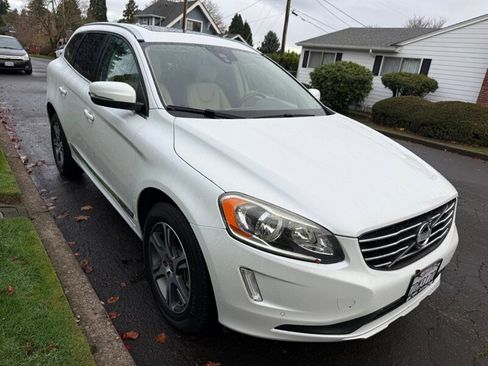 Used 2014 Volvo XC60 T6 image 6
