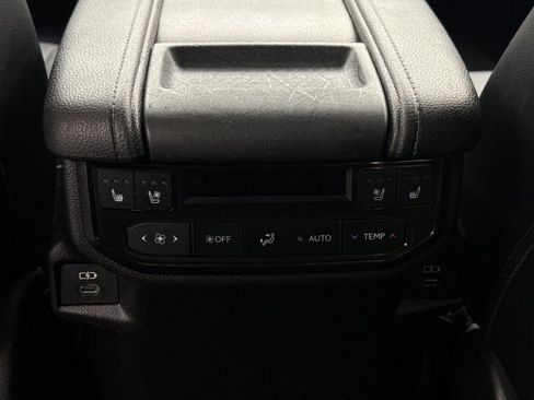 Used 2024 Toyota Grand Highlander PLATINUM image 21