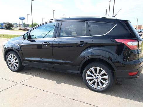 Used 2018 Ford Escape Titanium AWD/4WD image 16