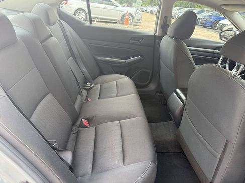 Used 2023 Nissan Altima 2.5 SV w/ SV Premium Package FWD image 13