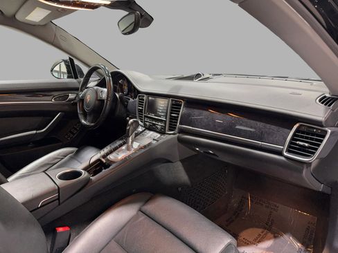 Used 2014 Porsche Panamera S image 22