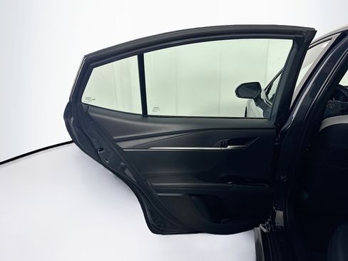 Used 2025 Toyota Camry SE image 27