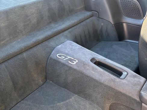Used 2018 Porsche 911 GT3 image 11