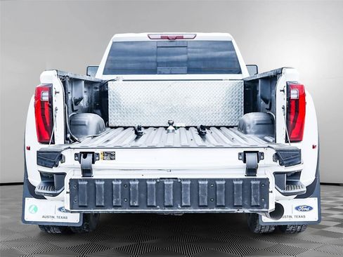 Used 2025 GMC Sierra 3500 Denali Ultimate AWD/4WD image 29