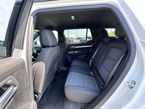 New 2026 GMC Terrain Elevation w/ Technology Package II AWD/4WD image 17