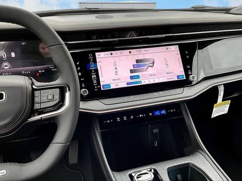 New 2025 Jeep Wagoneer S Limited w/ Comfort Package image 17