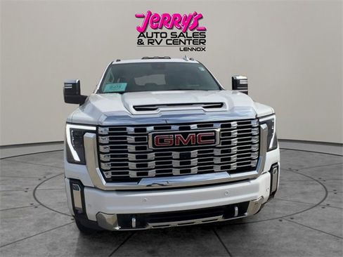 Used 2024 GMC Sierra 2500 Denali w/ Denali Reserve Package image 8