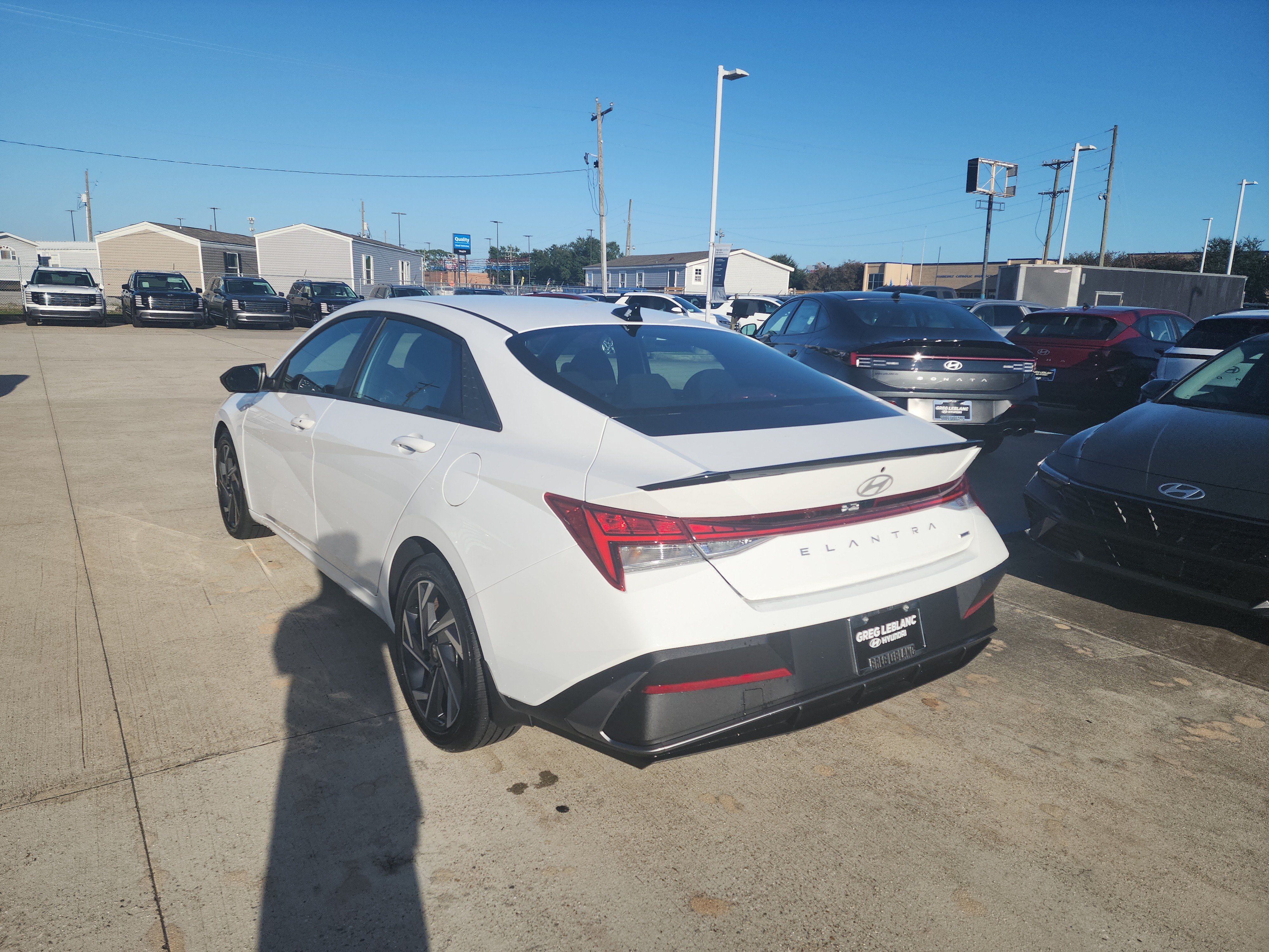 Used 2025 Hyundai Elantra SEL FWD image 5