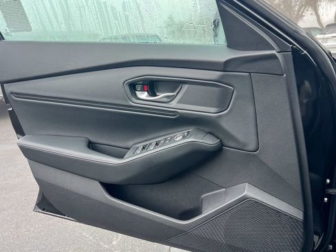 Used 2024 Honda Accord Sport image 15