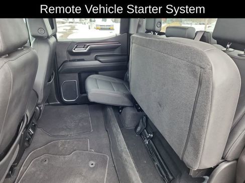 Used 2024 GMC Sierra 1500 SLT image 28