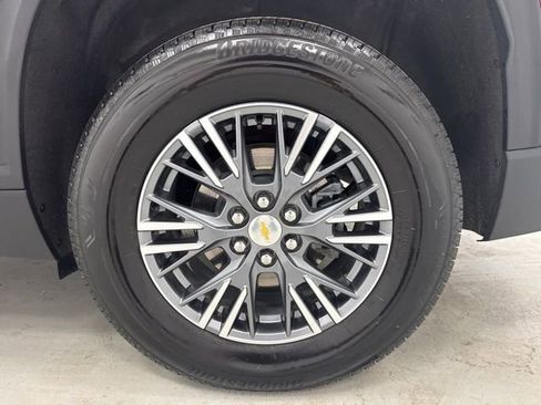 Used 2026 Chevrolet Traverse LT AWD/4WD image 35