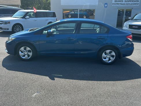 Used 2014 Honda Civic LX image 2