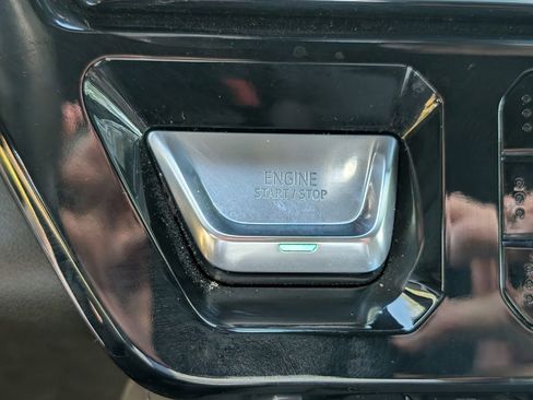 Used 2025 GMC Sierra 2500 Denali w/ Denali Reserve Package image 38