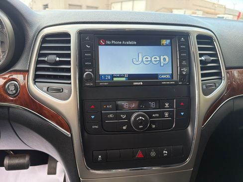 Used 2012 Jeep Grand Cherokee Limited AWD/4WD image 20