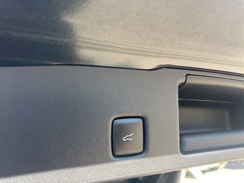 Used 2022 Ford Escape SEL w/ Technology Package image 38