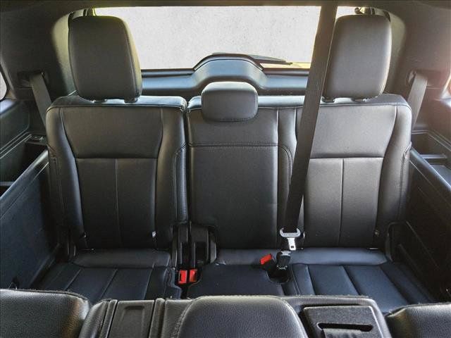 Used 2019 Ford Expedition XLT w/ Equipment Group 202A RWD image 19