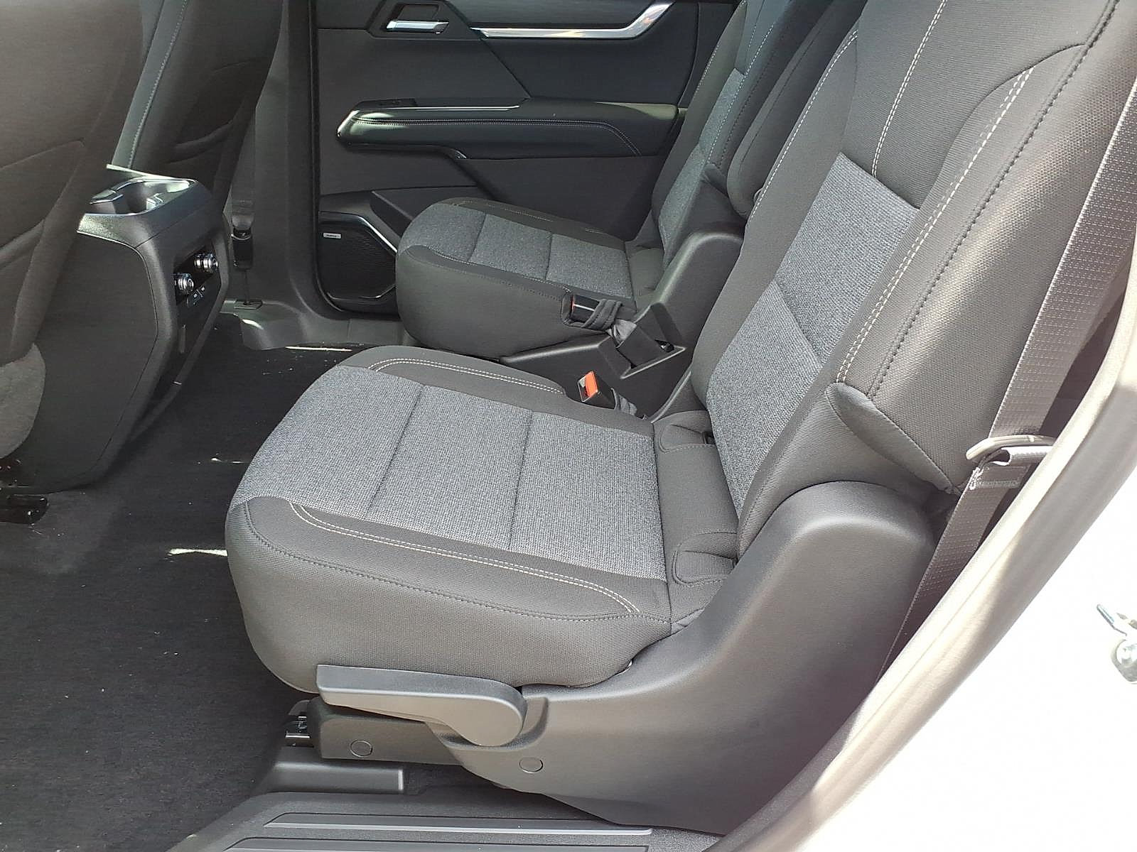 New 2027 GMC Acadia Elevation AWD/4WD image 13