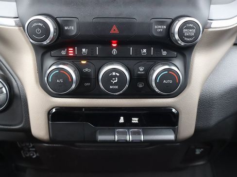 Used 2019 RAM 1500 Laramie image 14