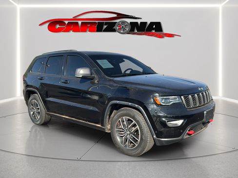 Used 2018 Jeep Grand Cherokee Trailhawk w/ Trailhawk Luxury Group AWD/4WD image 2