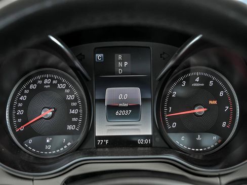 Used 2018 Mercedes-Benz C 300 4MATIC Sedan image 16