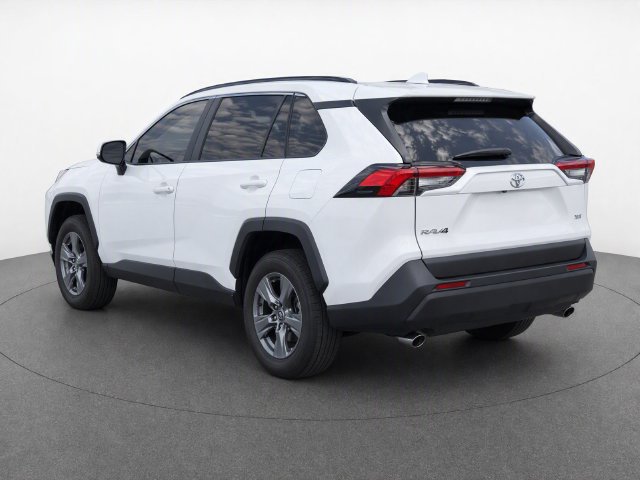 Used 2024 Toyota RAV4 XLE w/ Convenience Package FWD image 3