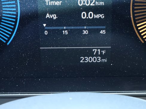 Used 2025 Hyundai Kona SEL AWD/4WD image 4