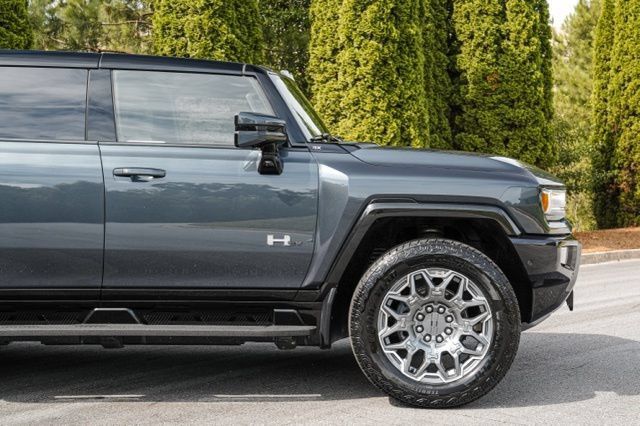 Used 2025 GMC Hummer EV 3X AWD/4WD image 15