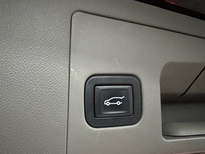 Used 2017 Cadillac XT5 Luxury w/ LPO, Wheel Lock Package AWD/4WD image 25