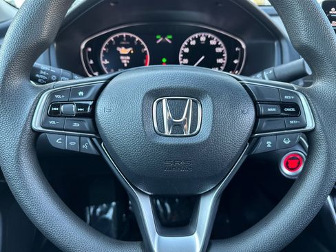 Used 2019 Honda Accord EX image 17