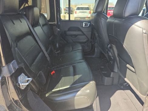 Used 2022 Jeep Wrangler Unlimited Sahara image 58