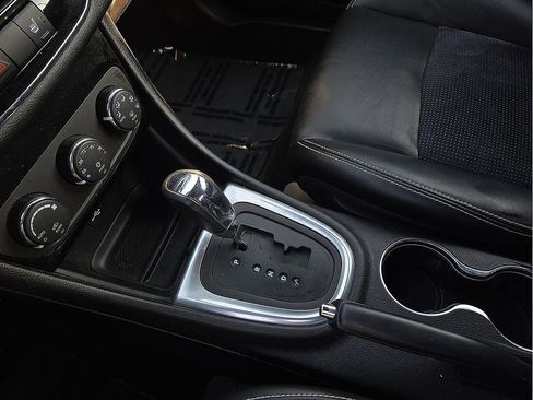Used 2014 Chrysler 200 S FWD image 20