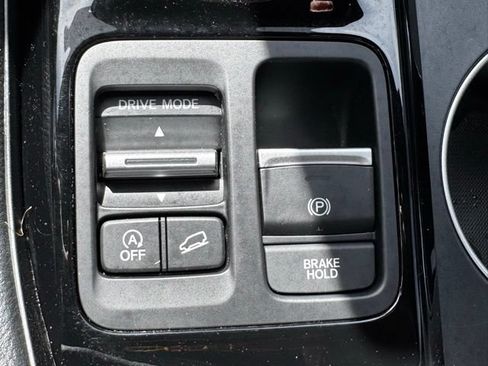 Used 2025 Honda Pilot Black Edition image 27