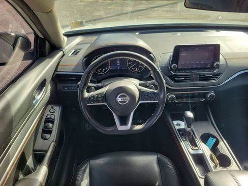 Used 2022 Nissan Altima 2.5 SR image 24