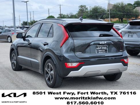 Certified 2024 Kia Niro EX FWD image 6