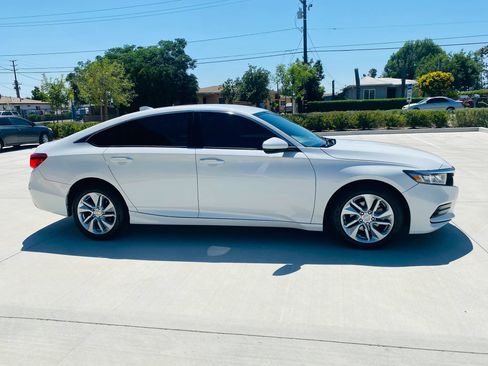 Used 2020 Honda Accord LX image 5