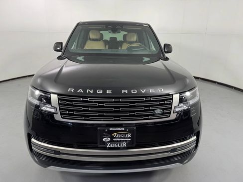 Used 2024 Land Rover Range Rover SE AWD/4WD image 2