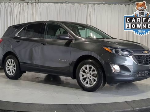 Used 2018 Chevrolet Equinox LT FWD image 2