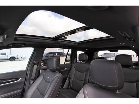 Certified 2024 Cadillac XT6 Premium Luxury w/ Technology Package image 30