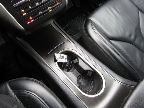 Used 2017 Lincoln MKC Select w/ Select Plus Package image 21