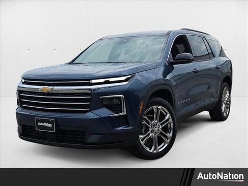 New 2026 Chevrolet Traverse LT w/ Driver Confidence Package image 1