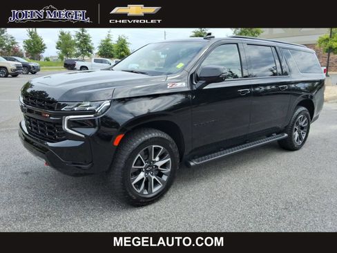 Certified 2023 Chevrolet Suburban Z71 w/ Luxury Package AWD/4WD image 1