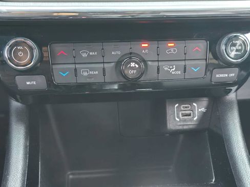 Used 2024 Jeep Compass Limited AWD/4WD image 26