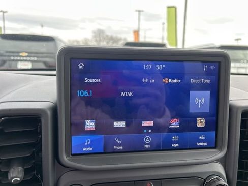 Used 2024 Ford Bronco Sport Outer Banks w/ Tech Package AWD/4WD image 25