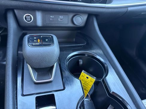 Used 2023 Nissan Rogue SV image 23