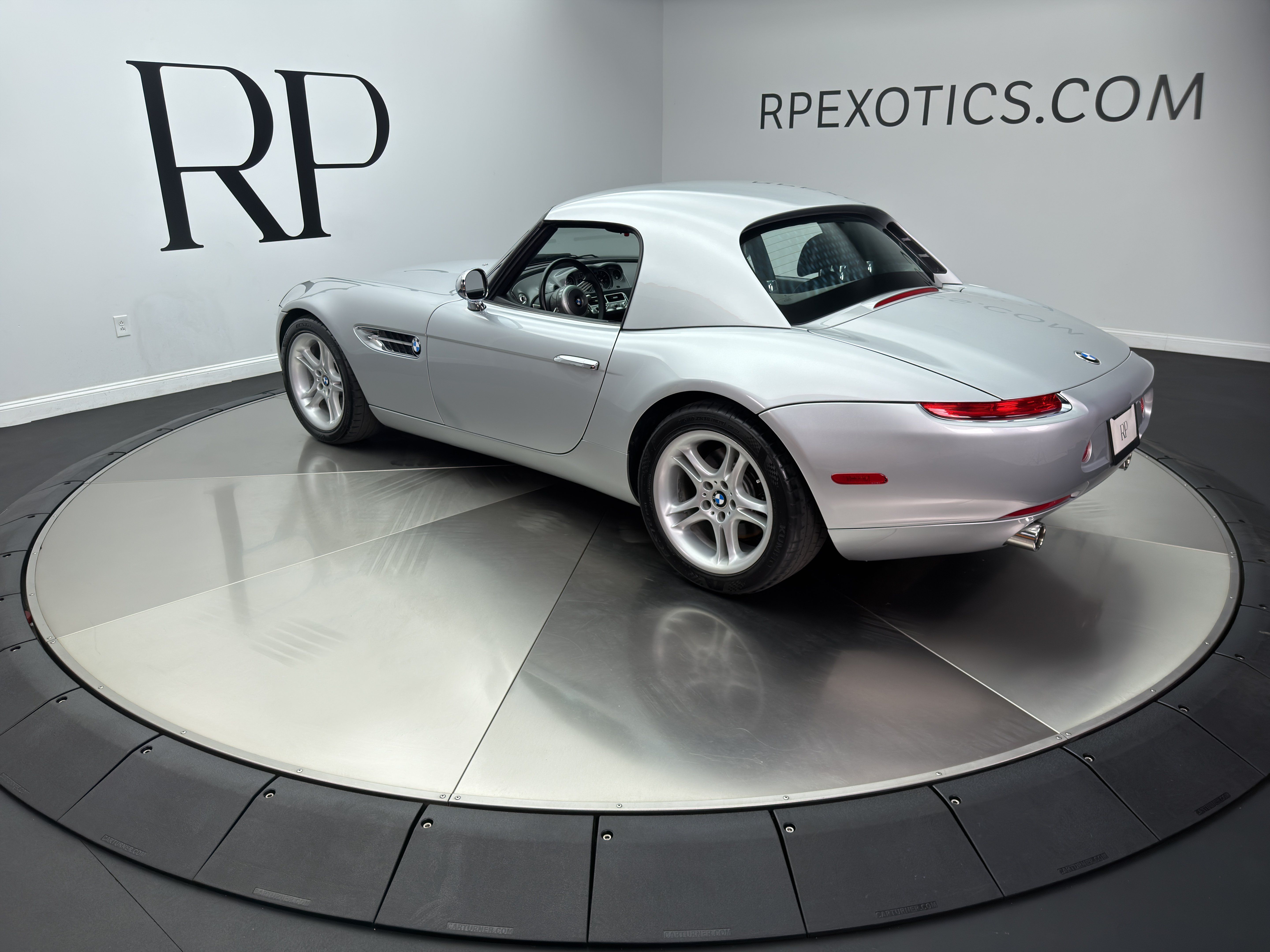 Used 2000 BMW Z8 RWD image 12